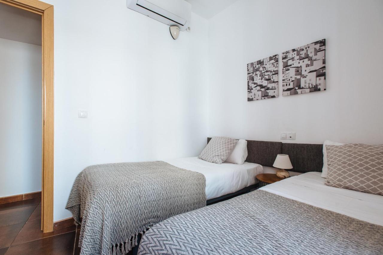 Homeyseville- Bright Apartment At Santa Cruz 6 Pax, Parking Optional Extérieur photo
